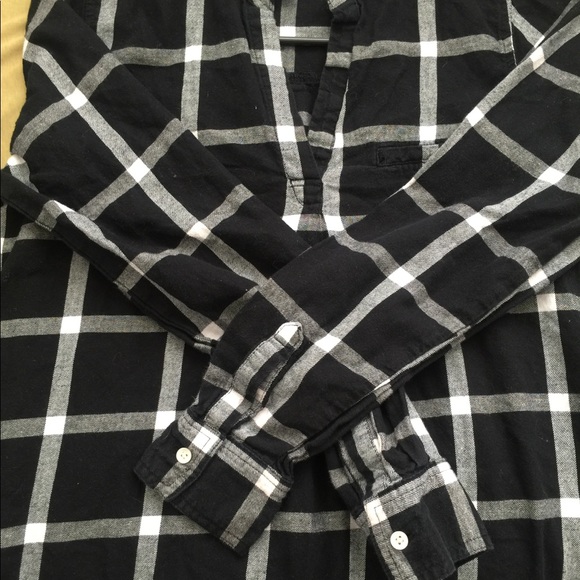 Old Navy long sleeve flannel S - Picture 4 of 6